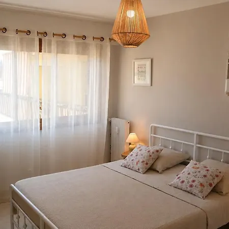شقة Sunny Terrace With Great View- Port, & Garibaldi- 3 *